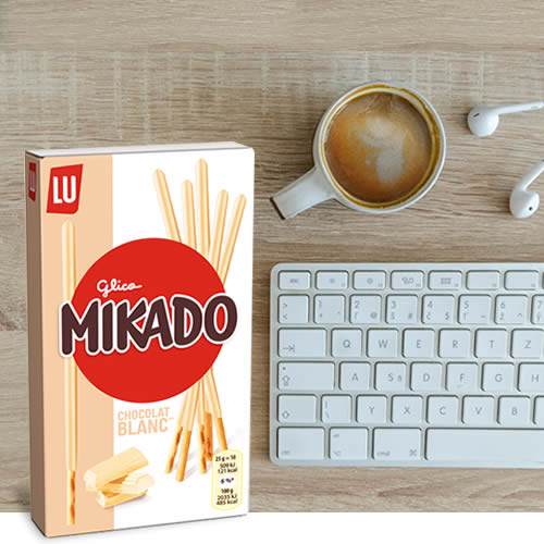 Mikado Chocolate Blanco en DisfrutaBox Universo Diverso Mikado Chocolate Blanco en DisfrutaBox Universo Diverso